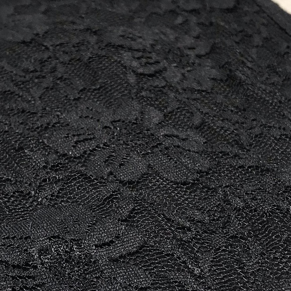 Zenana OutFitters AllOver Black Lace Tube Bra - Picture 6 of 9